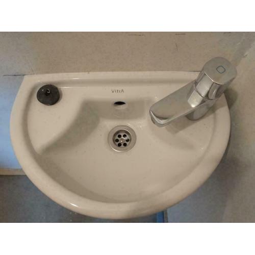 Vitra Wastafel TOILET + Ideal Standard kraan + Sifon NIEUW