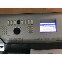 Piano digital Yamaha DGX 630