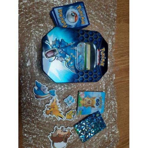 Pokemon pokebox avec carte