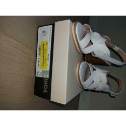 Zinda sandalen wit