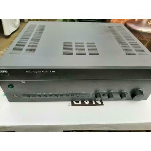 NAD c 370 amplifier / versterker