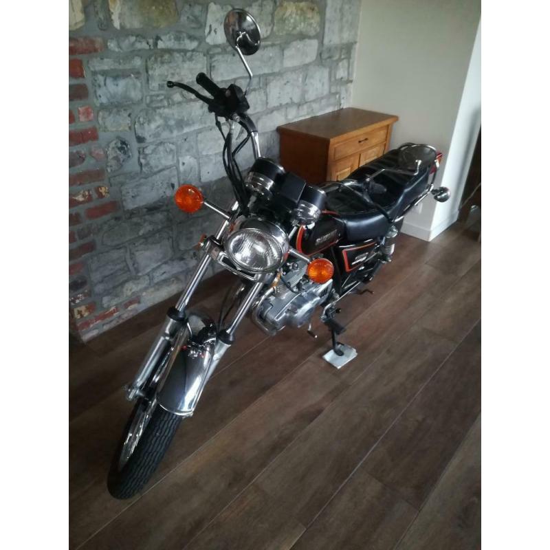 Suzuki GN 250